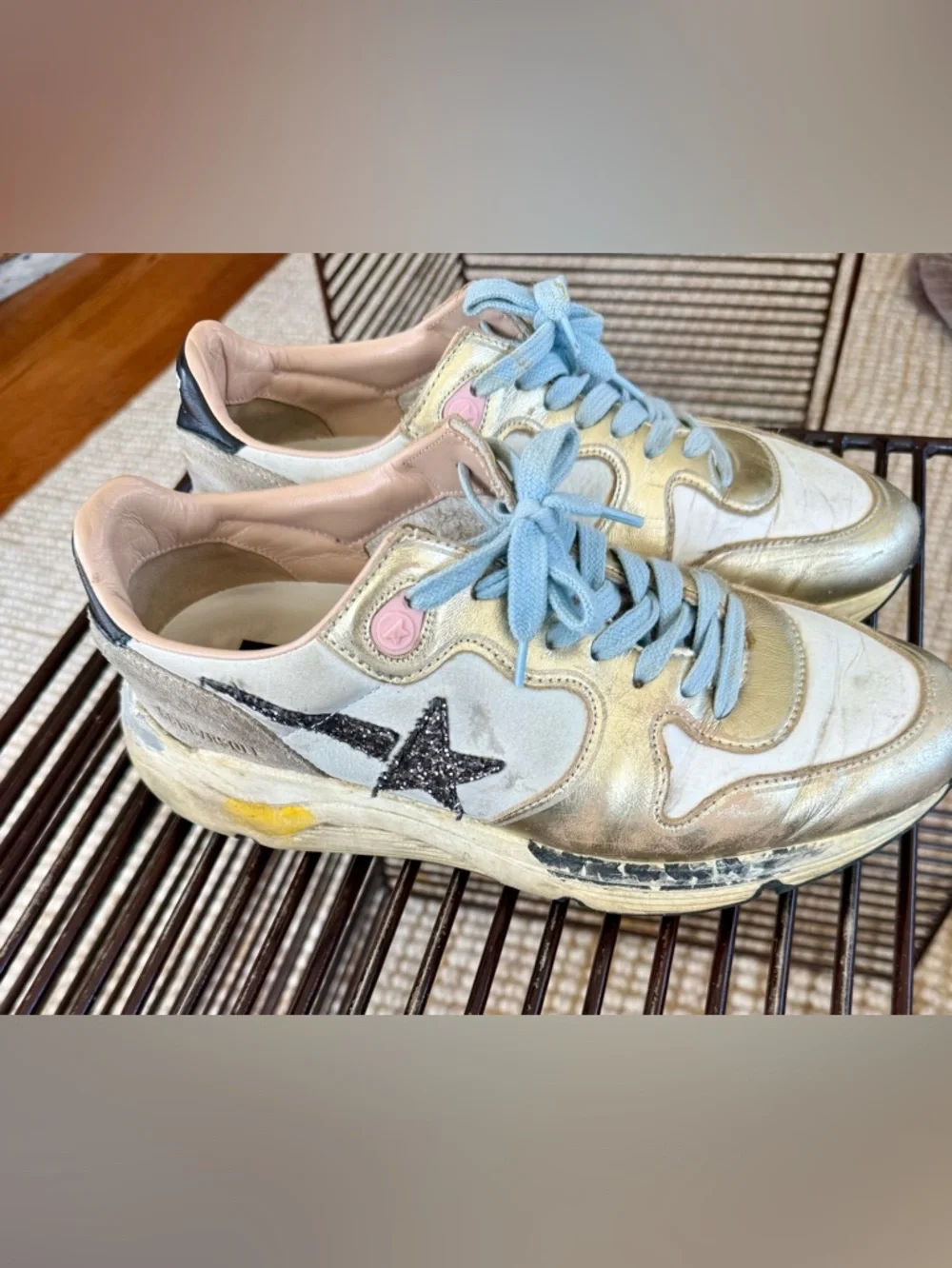 Golden Goose Running Sneakers Sz 39 Gold Cream Glitter Star Italy - Picture 2 of 11